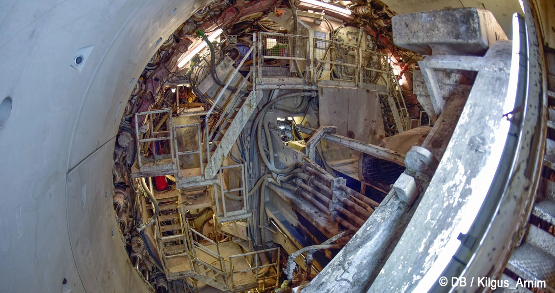 Blick von innen in die Tunnelvortriebsmaschine im Fildertunnel.